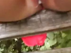 بانوی بالغ با کلیپسک ...