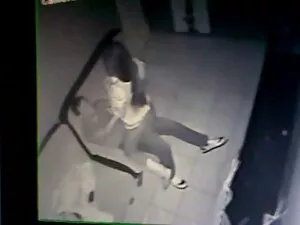Slutty زیبایی سیگار  ...