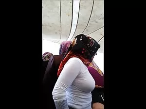 ورزش ها را دوست دارد ...